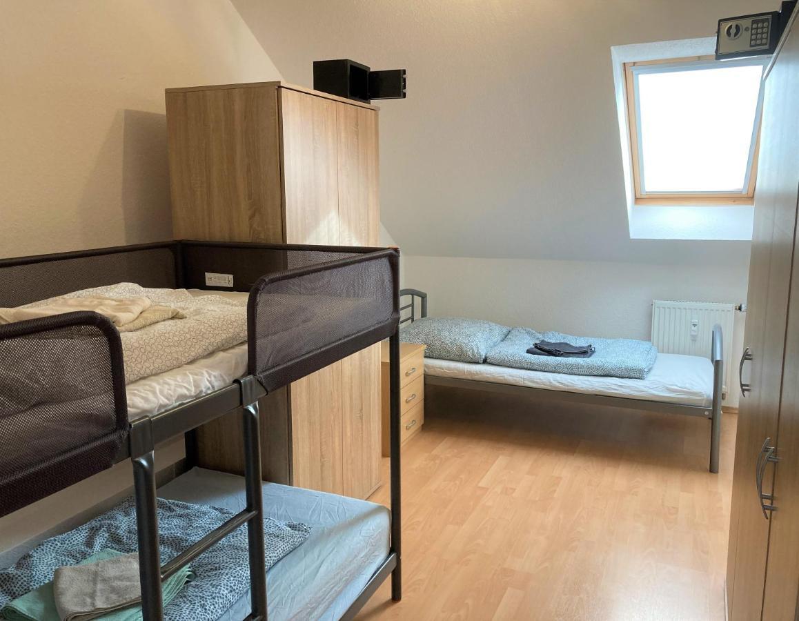 Gaestewohnung 4-Raum Wohnung Fuer 2-8 Personen Zwickau Dış mekan fotoğraf